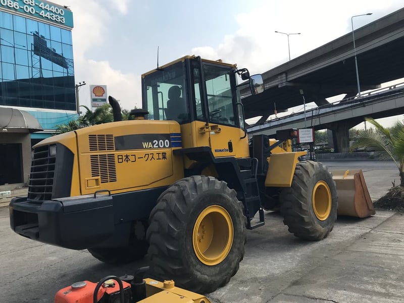 รถตัก KOMATSU WA200-6 ใช้งานมาน้อย สอบถามที่คุณครีม 0658844400