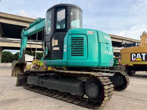 รถขุด KOBELCO SK75SR ใช้งานมาน้อย สอบถามที่คุณครีม 0658844400