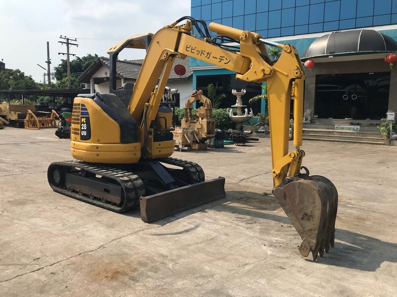 รถขุด KOMATSU PC28UU-2 พร้อมใช้งาน สอบถามที่คุณครีม 0658844400