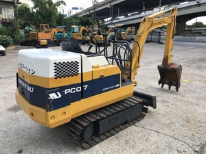 รถขุด KOMATSU PC07 ใช้งานมาน้อย สอบถามที่คุณครีม 0658844400