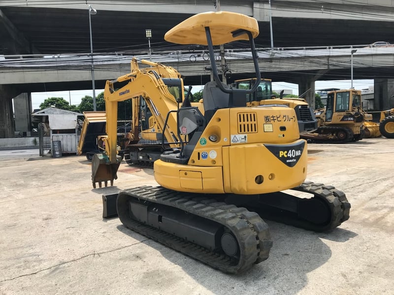 รถขุด KOMATSU PC40MR-1 ใช้งานมาน้อย สอบถามที่คุณครีม 0658844400