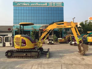 รถขุด KOMATSU PC40MR-3 ใช้งานมาน้อย สอบถามที่คุณครีม 0658844400