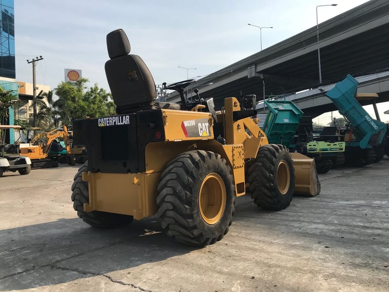 รถตัก CAT WS200 ใช้งานมาน้อย สอบถามที่คุณครีม 0658844400