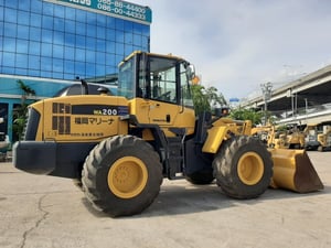 รถตัก KOMATSU WA200-6 ใช้งานมาน้อย สอบถามที่คุณครีม 0658844400