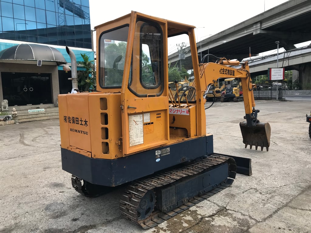 รถขุด KOMATSU PC20 พร้อมใช้งาน สอบถามที่คุณครีม 0658844400 รถขุด KOMATSU PC20 พร้อมใช้งาน สอบถามที่คุณครีม 0658844400