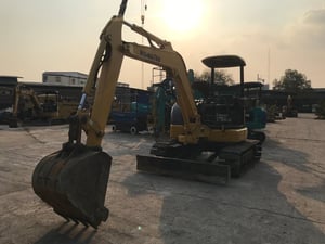 รถขุด KOMATSU PC40MR-3 ใช้งานมาน้อย สอบถามที่คุณครีม 0658844400