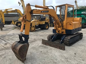 รถขุด KOMATSU PC20 พร้อมใช้งาน สอบถามที่คุณครีม 0658844400