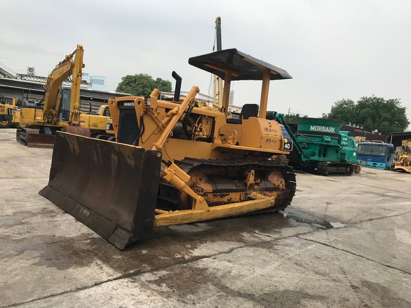รถแทรคเตอร์ KOMATSU D40 ใช้งานง่ายพร้อมใช้ สอบถามที่คุณครีม 0658844400 รถแทรคเตอร์ KOMATSU D40 ใช้งานง่ายพร้อมใช้ สอบถามที่คุณครีม 0658844400