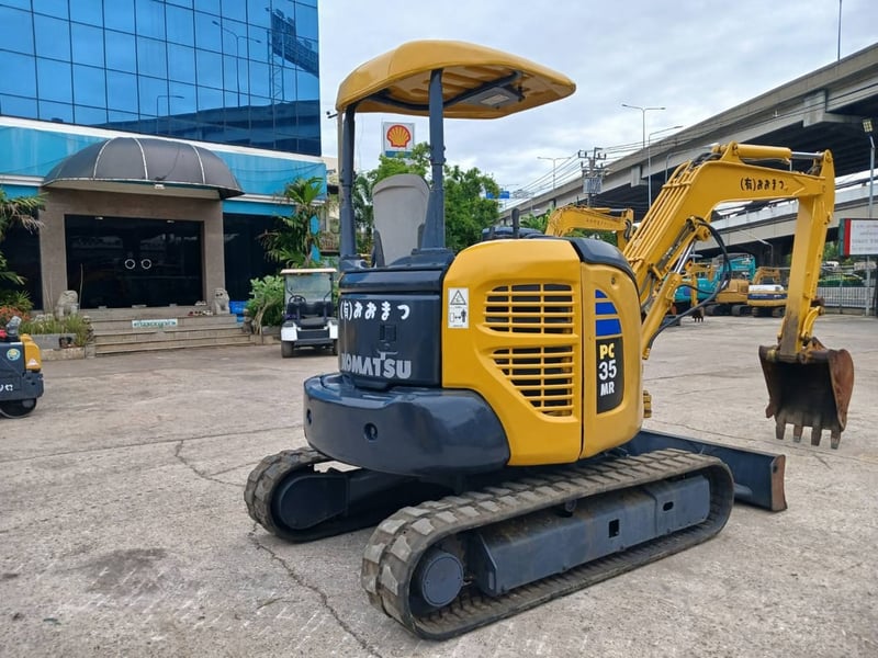 รถขุด KOMATSU PC35MR-2 ใช้งานมาน้อย สอบถามที่คุณครีม 0658844400