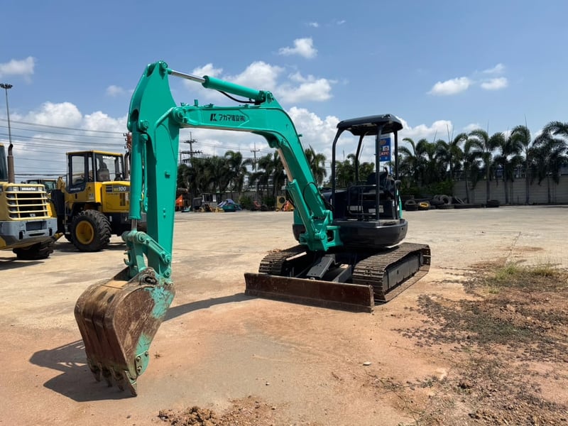 รถขุด KOBELCO SK45 ใช้งานมาน้อย สอบถามที่คุณครีม 0658844400