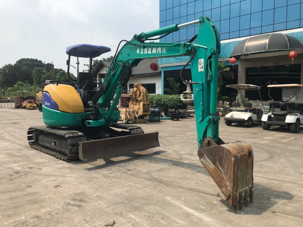 รถขุด KOMATSU PC45MR ใช้งานมาน้อย สอบถามที่คุณครีม 0658844400