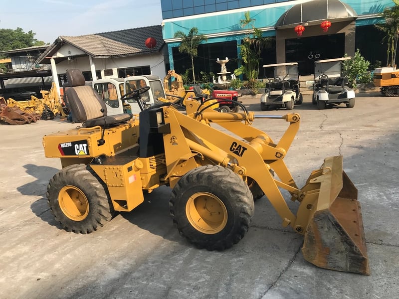 รถตัก CAT WS200 ใช้งานมาน้อย สอบถามที่คุณครีม 0658844400