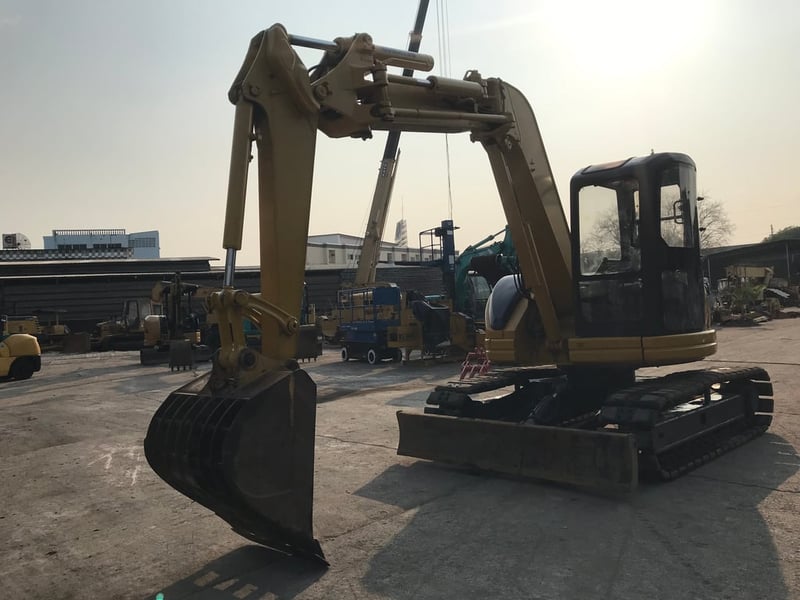 รถขุด KOMATSU PC75UU-2E ใช้งานมาน้อย สอบถามที่คุณครีม 0658844400