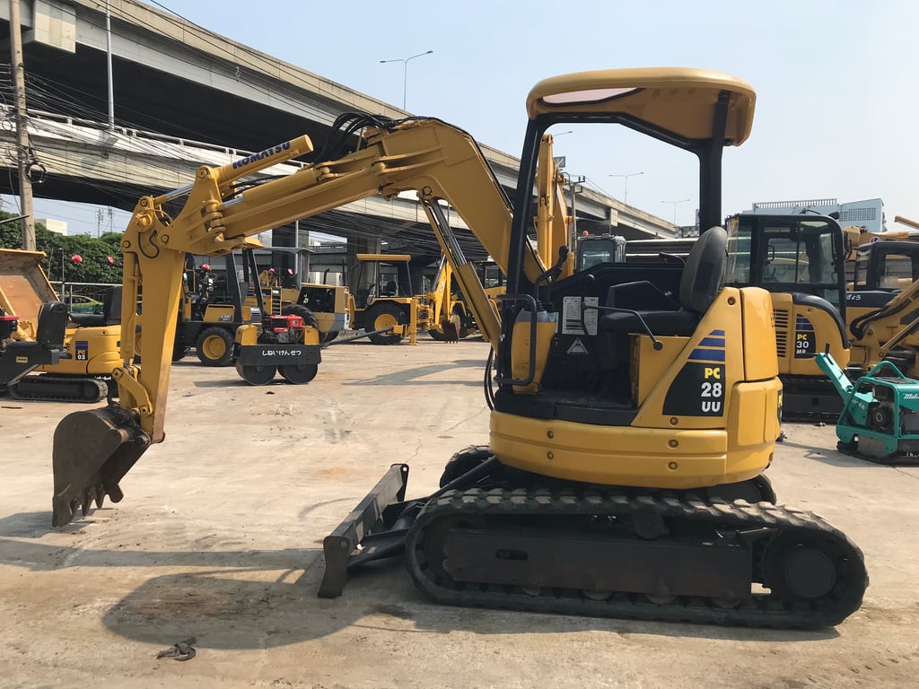 รถขุด KOMATSU PC28UU-2 พร้อมใช้งาน สอบถามที่คุณครีม 0658844400 รถขุด KOMATSU PC28UU-2 พร้อมใช้งาน สอบถามที่คุณครีม 0658844400