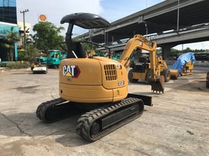 รถขุด CAT 30CR พร้อมใช้งาน สอบถามที่คุณครีม 0658844400