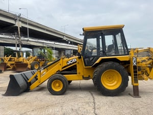 รถตักหน้าขุดหลัง JCB 3CX คันนี้มาใหม่ สอบถามที่คุณครีม 0658844400