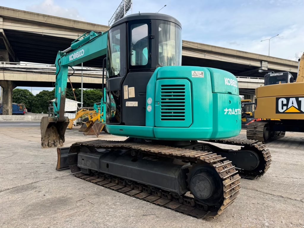 รถขุด KOBELCO SK75SR ใช้งานมาน้อย สอบถามที่คุณครีม 0658844400