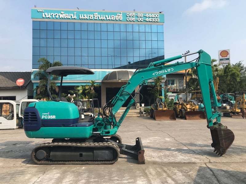 รถขุด KOMATSU PC35R-8 พร้อมใช้งาน สอบถามที่คุณครีม 0658844400