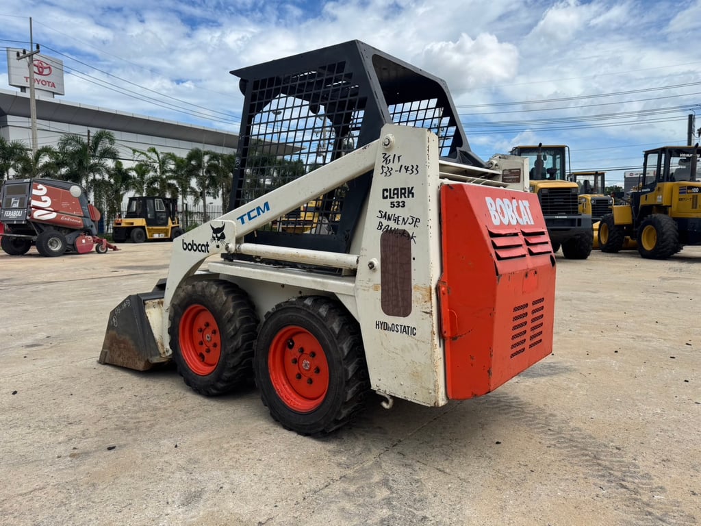 รถตัก TCM BOBCAT 533 ใช้งานมาน้อย สอบถามที่คุณครีม 0658844400 รถตัก TCM BOBCAT 533 ใช้งานมาน้อย สอบถามที่คุณครีม 0658844400