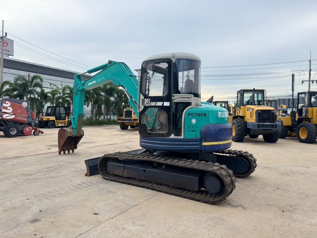 รถขุด KOMATSU PC70FR-1 ใช้งานมาน้อย สอบถามที่คุณครีม 0658844400 รถขุด KOMATSU PC70FR-1 ใช้งานมาน้อย สอบถามที่คุณครีม 0658844400