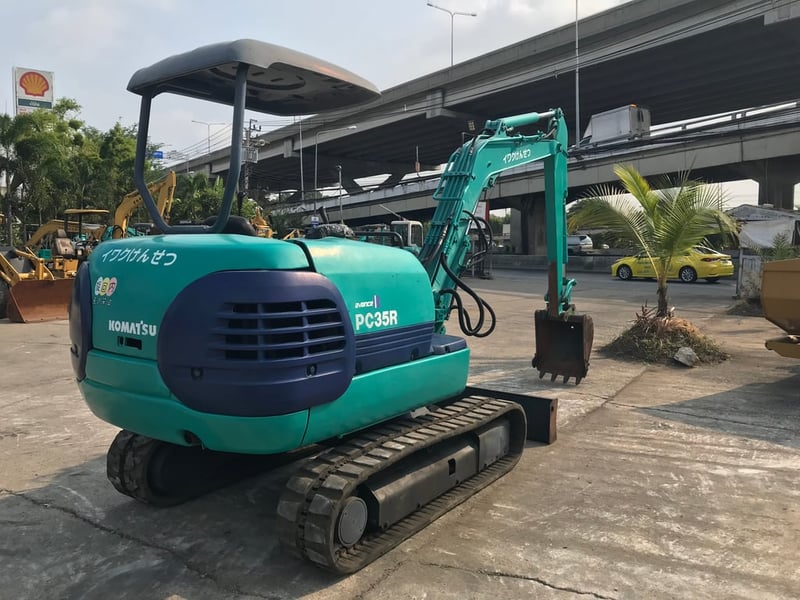 รถขุด KOMATSU PC35R-8 พร้อมใช้งาน สอบถามที่คุณครีม 0658844400