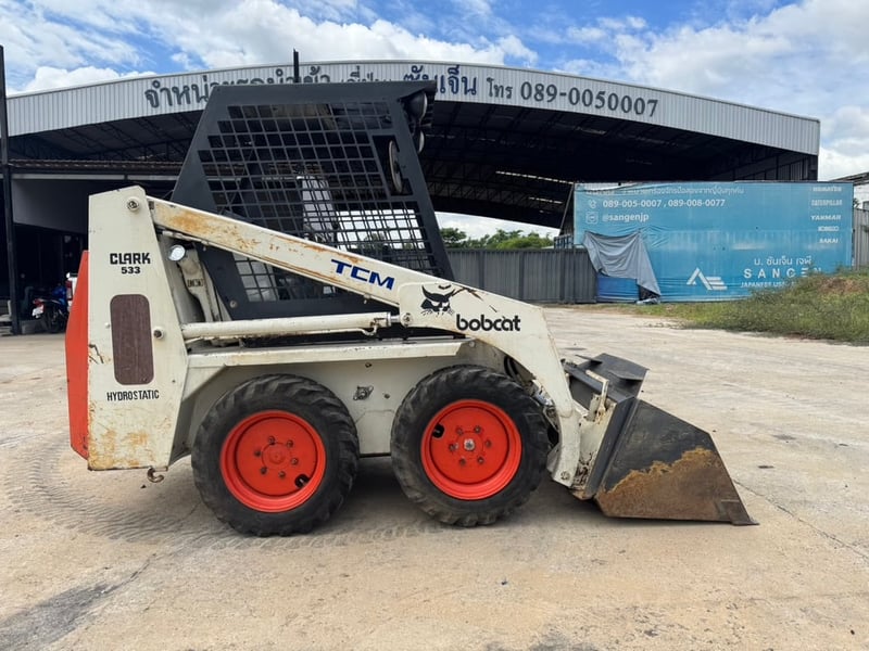 รถตัก TCM BOBCAT 533 ใช้งานมาน้อย สอบถามที่คุณครีม 0658844400