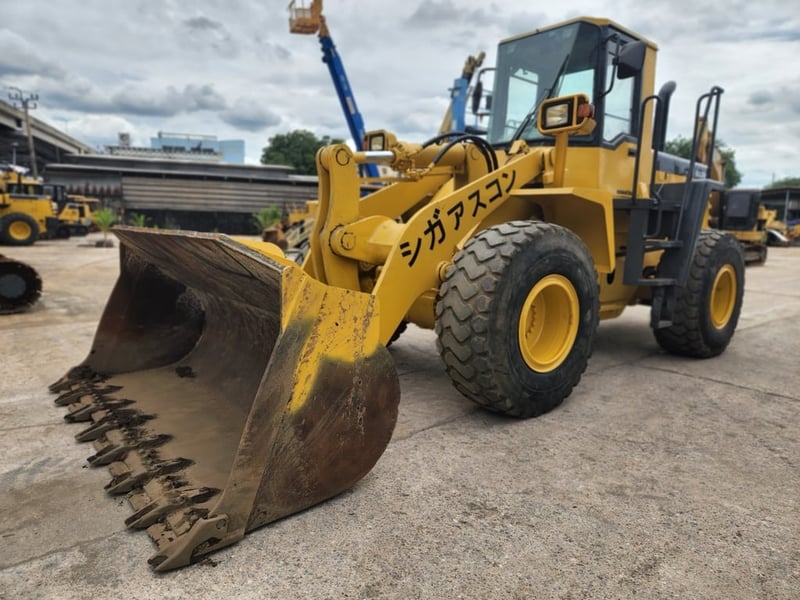 รถตัก KOMATSU WA350-3 ใช้งานมาน้อย สอบถามที่คุณครีม 0658844400