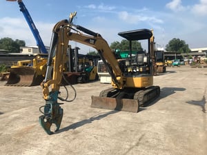 รถขุด CAT 303CCR ใช้งานมาน้อย สอบถามที่คุณครีม 0658844400