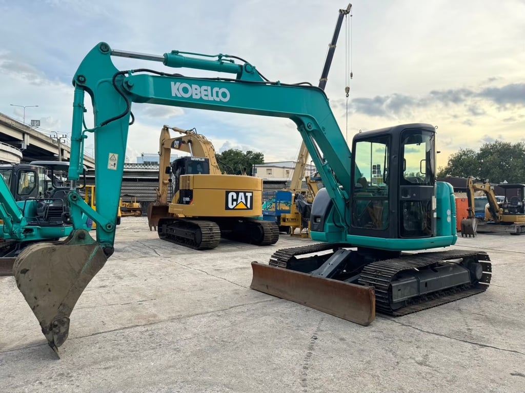 รถขุด KOBELCO SK75SR ใช้งานมาน้อย สอบถามที่คุณครีม 0658844400
