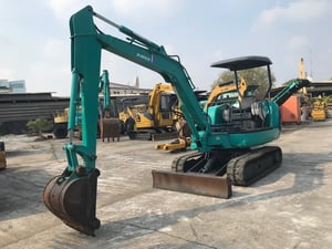 รถขุด KOMATSU PC35R-8 พร้อมใช้งาน สอบถามที่คุณครีม 0658844400
