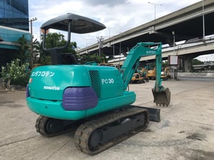 รถขุด KOMATSU PC30-7 ใช้งานมาน้อย สอบถามที่คุณครีม 0658844400