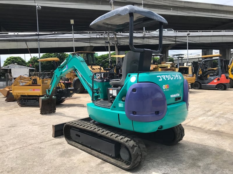 รถขุด KOMATSU PC27R-8 พร้อมใช้งาน สอบถามที่คุณครีม 0658844400