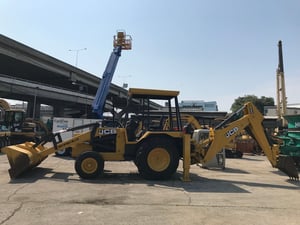 รถตักหน้าขุดหลัง JCB 3CX ใช้งานมาน้อย สอบถามที่คุณครีม 0658844400