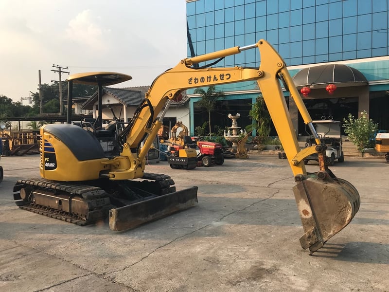 รถขุด KOMATSU PC40MR-3 ใช้งานมาน้อย สอบถามที่คุณครีม 0658844400
