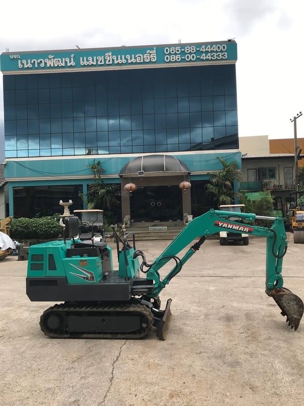 รถขุด YANMAR YB10 ใช้งานมาน้อย สอบถามที่คุณครีม 0658844400