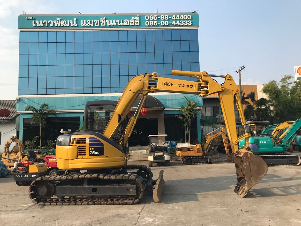 รถขุด KOMATSU PC75UU-2E พร้อมใช้งาน สอบถามที่คุณครีม 0658844400 รถขุด KOMATSU PC75UU-2E พร้อมใช้งาน สอบถามที่คุณครีม 0658844400
