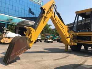 รถตักหน้าขุดหลัง JCB 3CX ใช้งานมาน้อย สอบถามที่คุณครีม 0658844400
