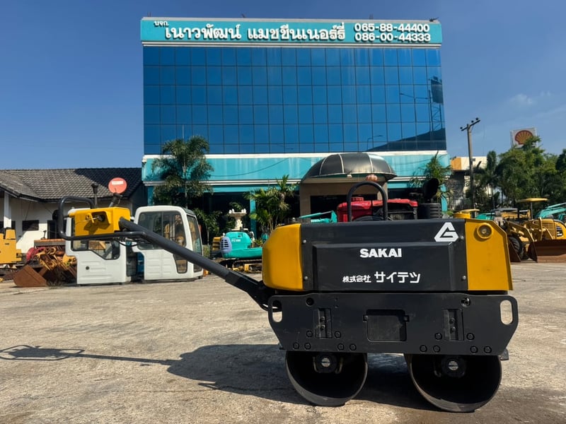 บดเดินตาม SAKAI รุ่นนี้สตาร์ทกุญแจ สอบถามที่คุณครีม 0658844400