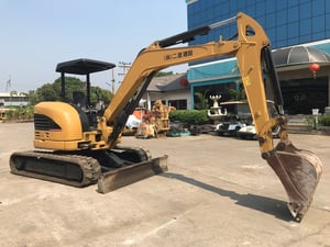 รถขุด CAT 305CCR ใช้งานมาน้อย สอบถามที่คุณครีม 0658844400