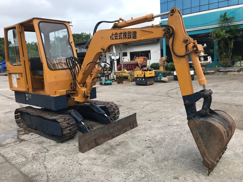 รถขุด KOMATSU PC20 พร้อมใช้งาน สอบถามที่คุณครีม 0658844400