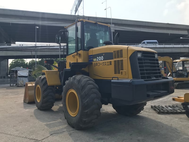 รถตัก KOMATSU WA200-6 ใช้งานมาน้อย สอบถามที่คุณครีม 0658844400