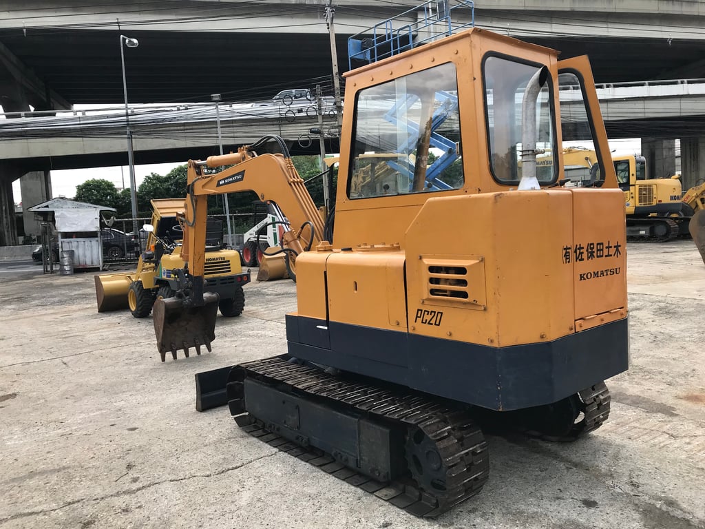 รถขุด KOMATSU PC20 พร้อมใช้งาน สอบถามที่คุณครีม 0658844400 รถขุด KOMATSU PC20 พร้อมใช้งาน สอบถามที่คุณครีม 0658844400