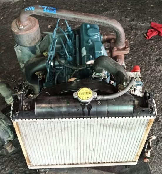 ขายเครื่องคูโบต้า3สูบ ญี่ปุ่น รุ่น V1105 ขนาด28แรงม้า รุ่นใหม่ ระบบไดเร็คอินเจ็คชั่น สำหรับใส่แบ็คโฮ PC 30,35 และรถไถนั่งขับสภาพสวยมากๆ