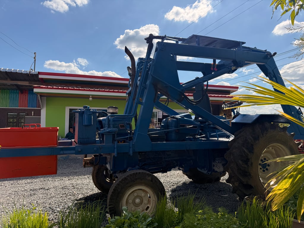 รถคีบอ้อย