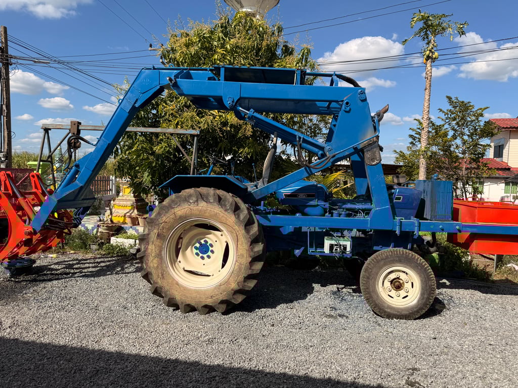 รถคีบอ้อย