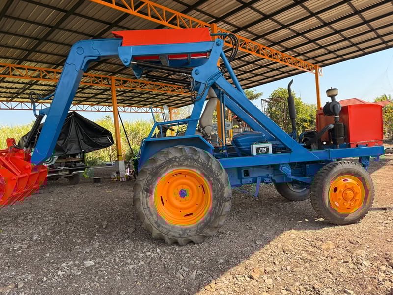 รถคีบอ้อย