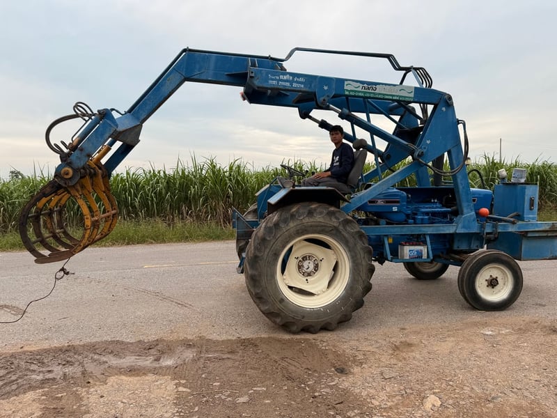 รถคีบกลกิจ