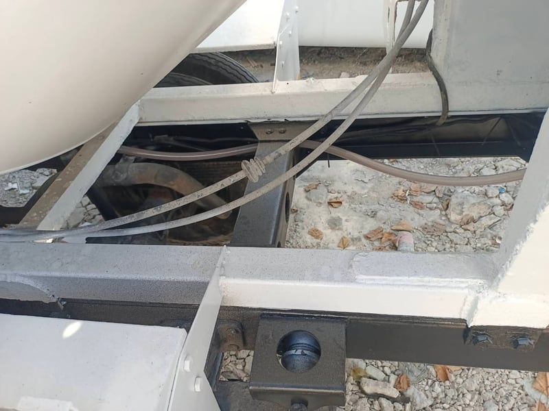 ขายรถโม่ปูน 6 ล้อ  ขนาด 2.5 คิว