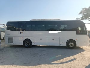 ชายรถบ้ส 35 ทีนัง ยาว 10 เมตร ชายรถบ้ส 35 ทีนัง ยาว 10 เมตร