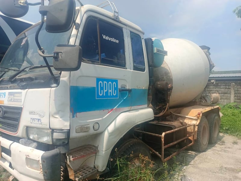 รถโม่ปูนขนาด 7 คิว UD